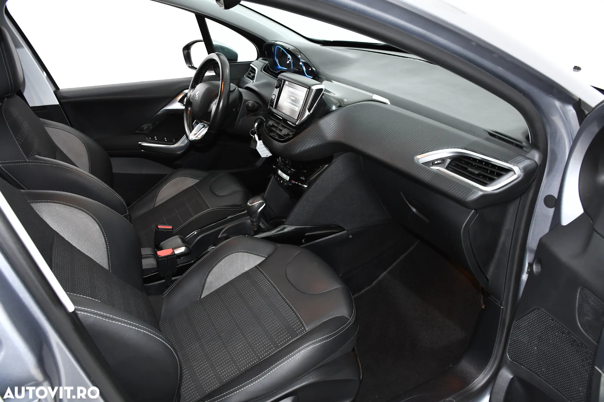 Peugeot 2008 1.2 PureTech Turbo EAT6 S&S Allure - 5