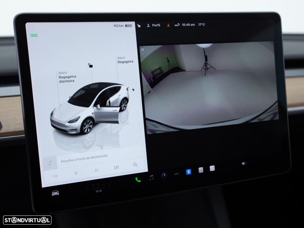 Tesla Model Y Long Range Dual Motor AWD - 28