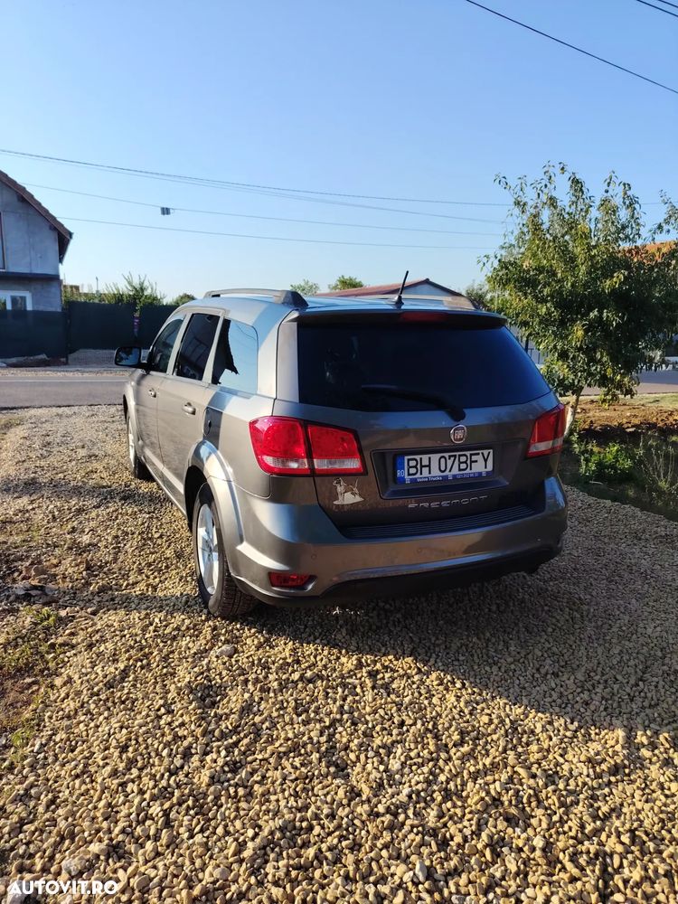 Fiat Freemont 2.0 Mjet FWD 4x2 - 6