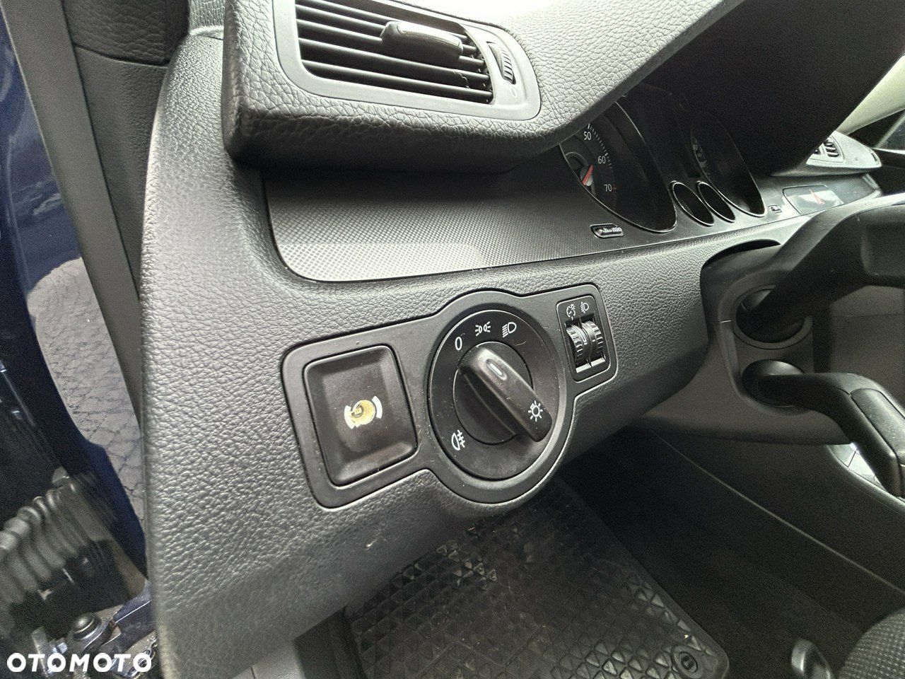 Volkswagen Passat 2.0 FSI Comfortline - 11