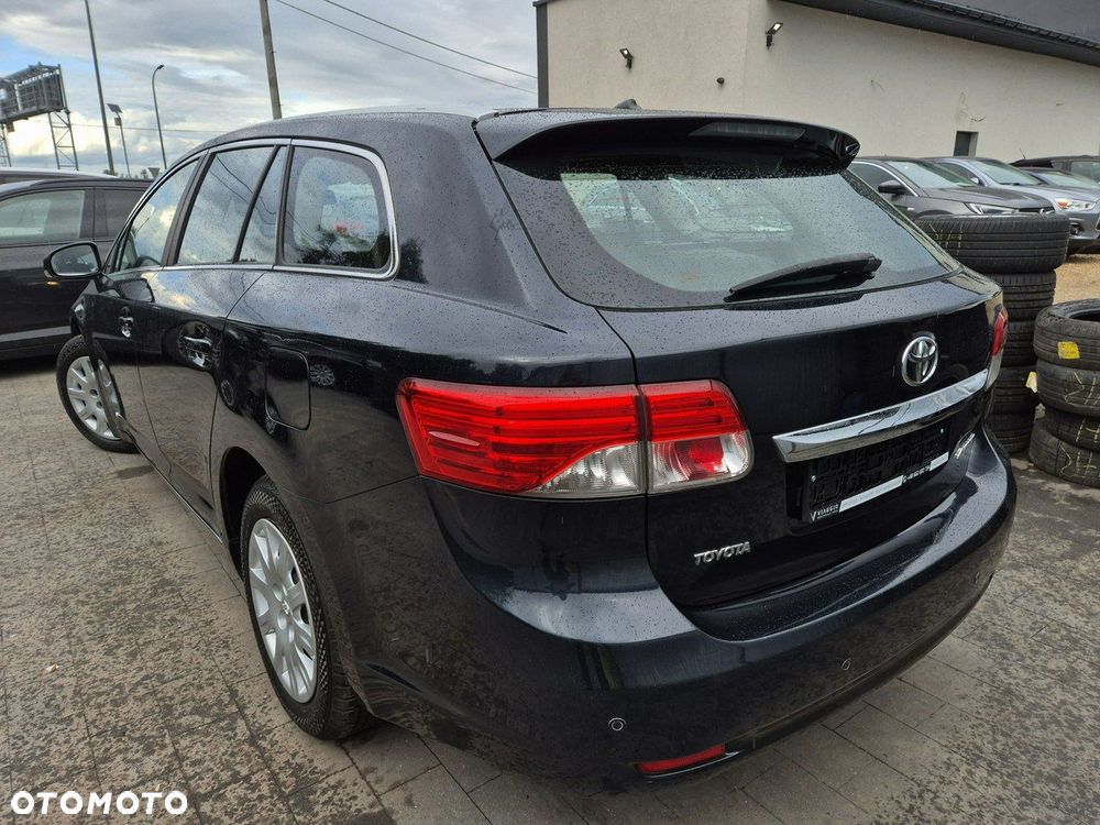 Toyota Avensis - 3