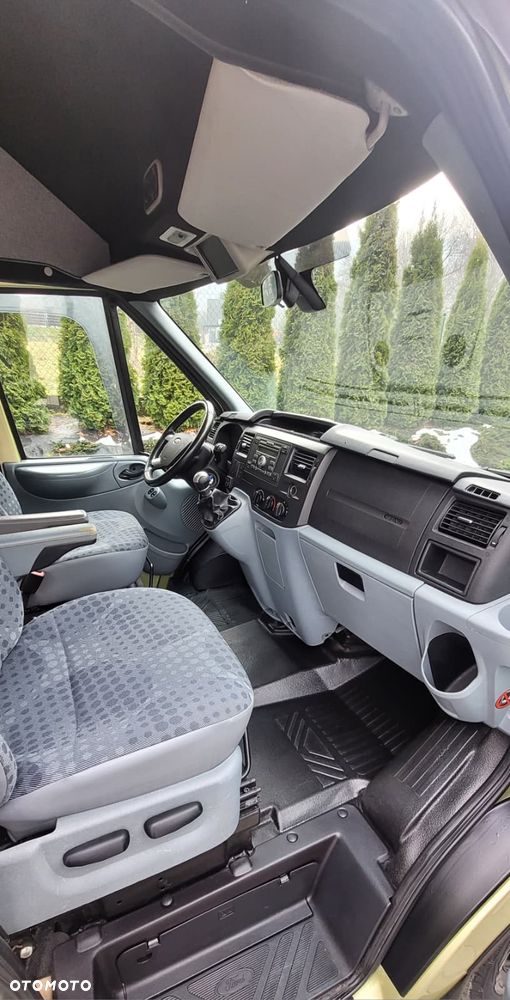 Ford Transit - 4