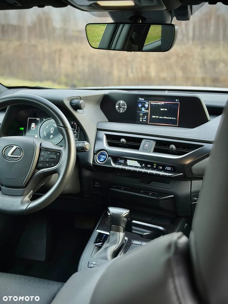 Lexus UX 250h GPF F Impression 2WD - 30