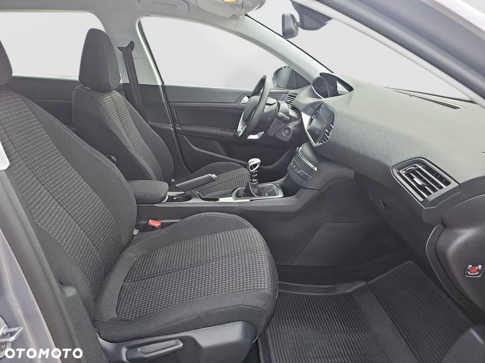 Peugeot 308 1.2 PureTech Active Pack S&S - 14