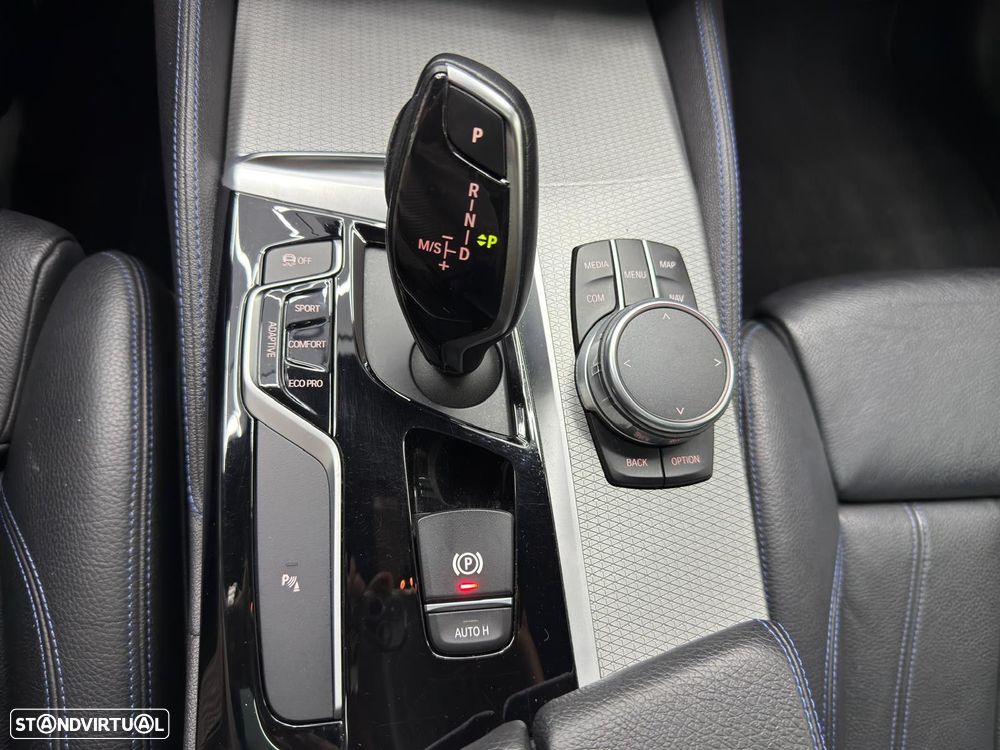 BMW 520 d Pack M Auto - 40