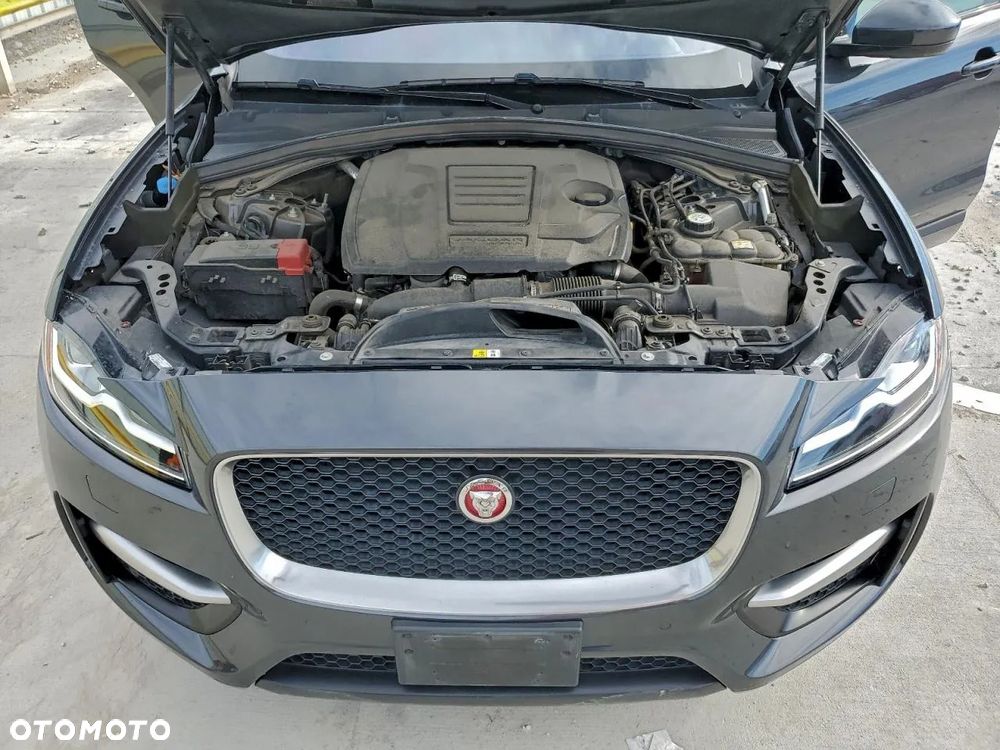 Jaguar F-Pace 2.0 i4P AWD R-Sport - 10