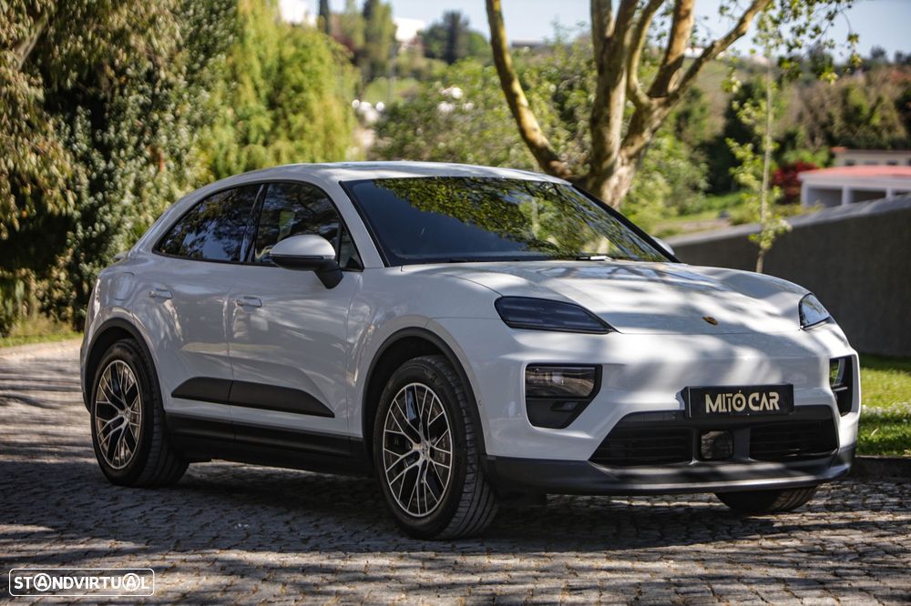 Porsche Macan Electric 4 - 3