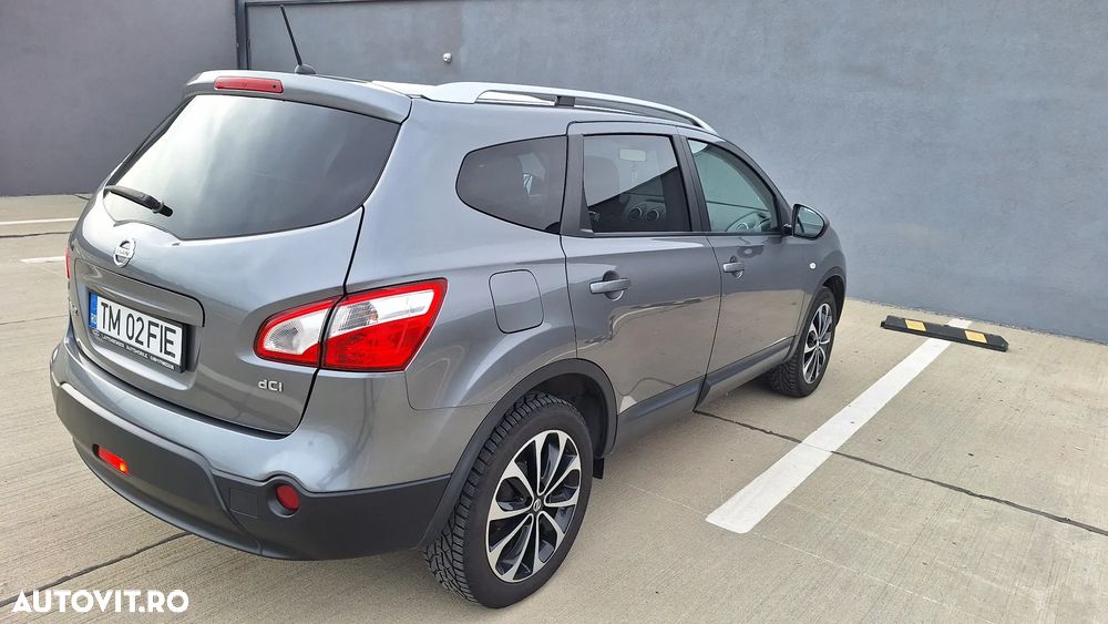 Nissan Qashqai+2 - 15