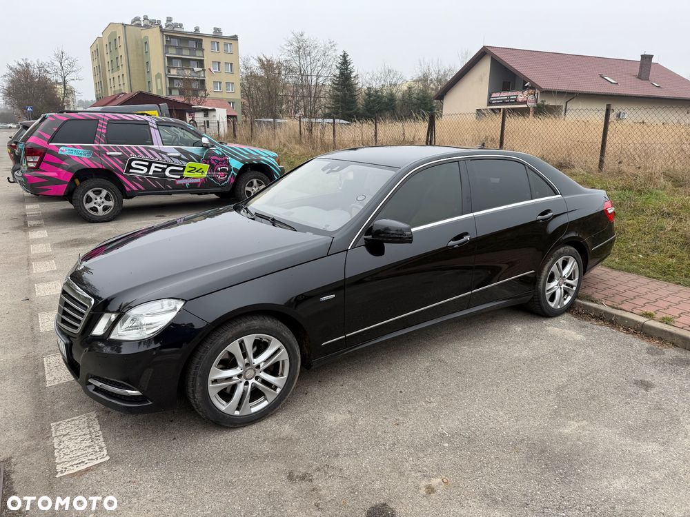 Mercedes-Benz Klasa E 250 CDI 4-Matic BlueEff Avantgarde - 1
