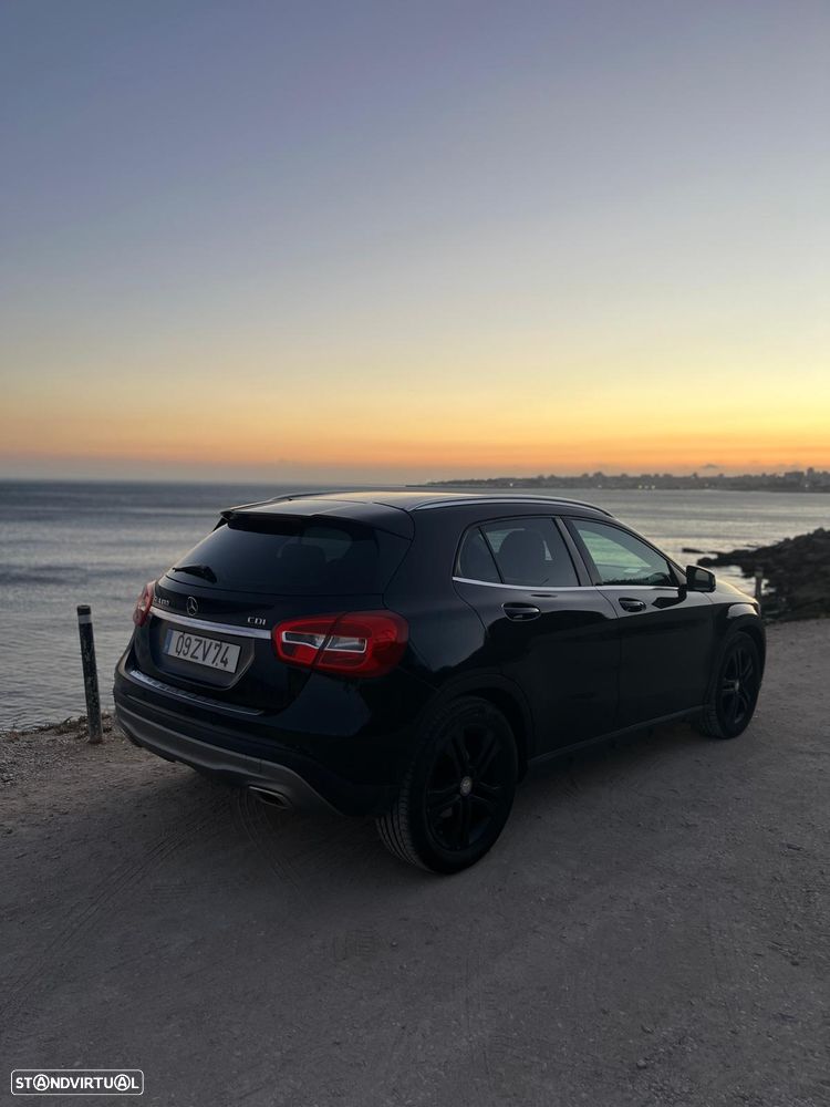 Mercedes-Benz GLA 180 (CDI) d - 2