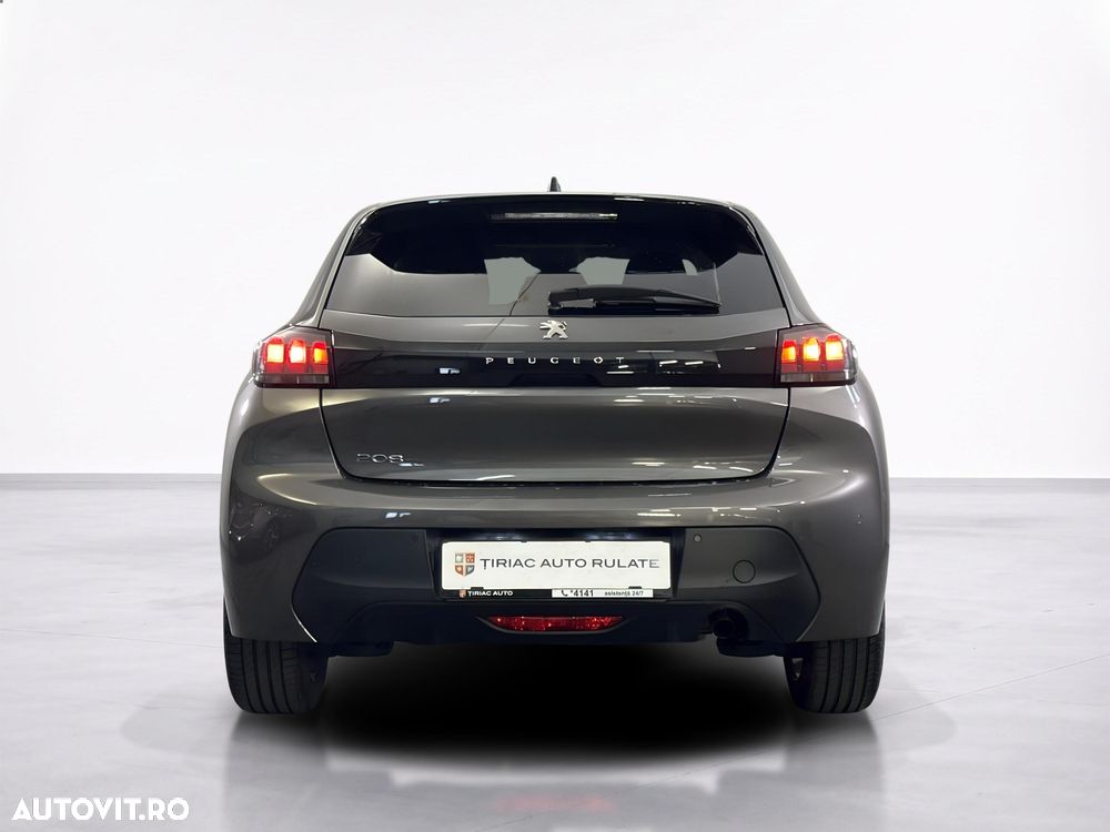 Peugeot 208 - 5