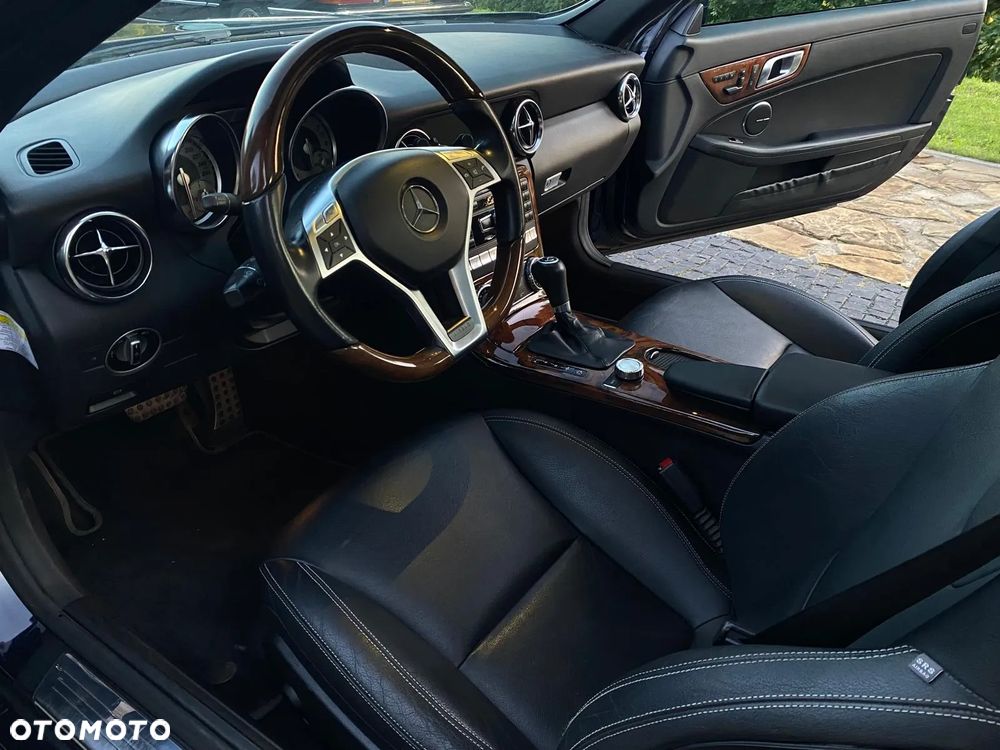 Mercedes-Benz SLK 350 (BlueEFFICIENCY) 7G-TRONIC - 10