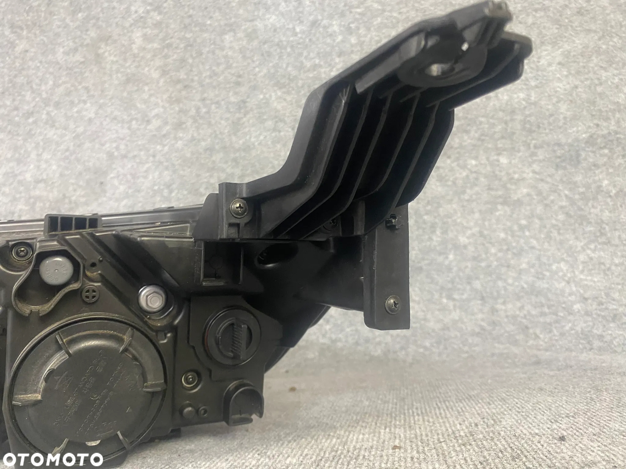 REFLEKTOR LAMPA PRZEDNIA PRAWA - SSANGYONG TIVOLI LIFT SOCZEWKA LED 2019- - 13