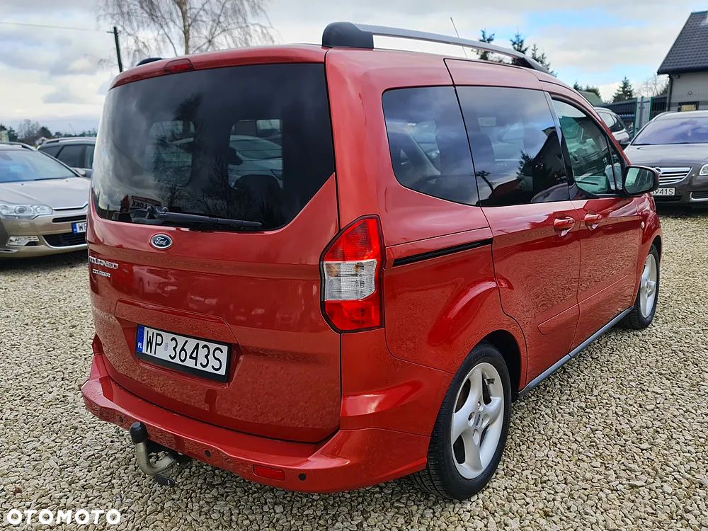 Ford Tourneo Courier 1.5 TDCi Titanium - 10