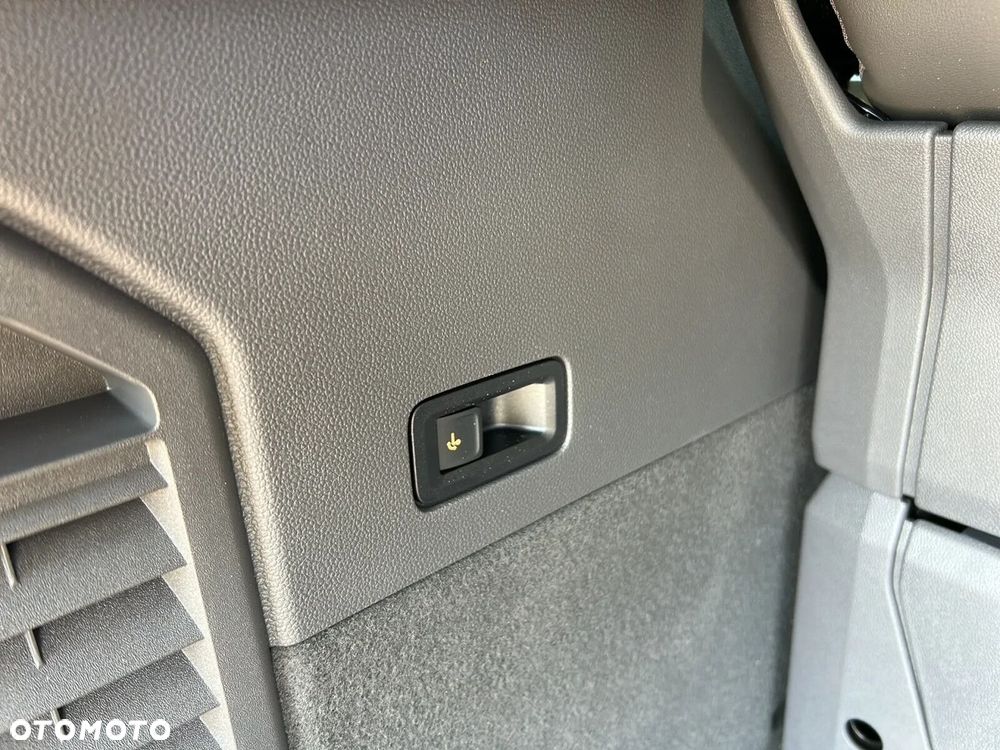 Volkswagen California - 33