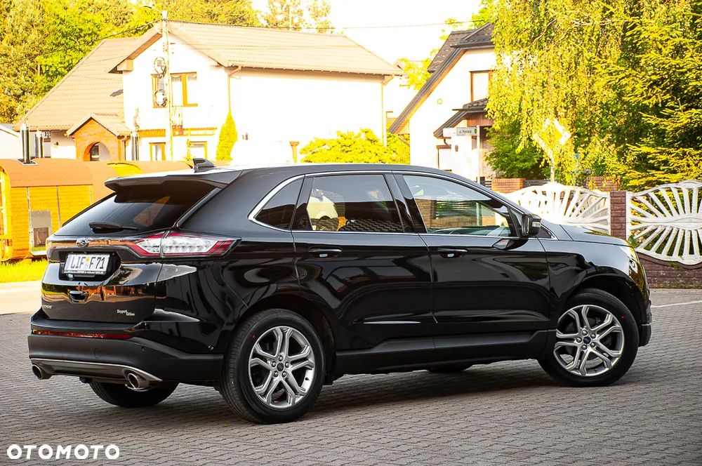 Ford Edge 2.0 TDCi Twin-Turbo 4WD Titanium - 4