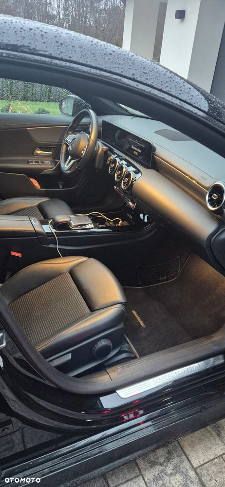 Mercedes-Benz CLA 200 7G-DCT AMG Line - 6
