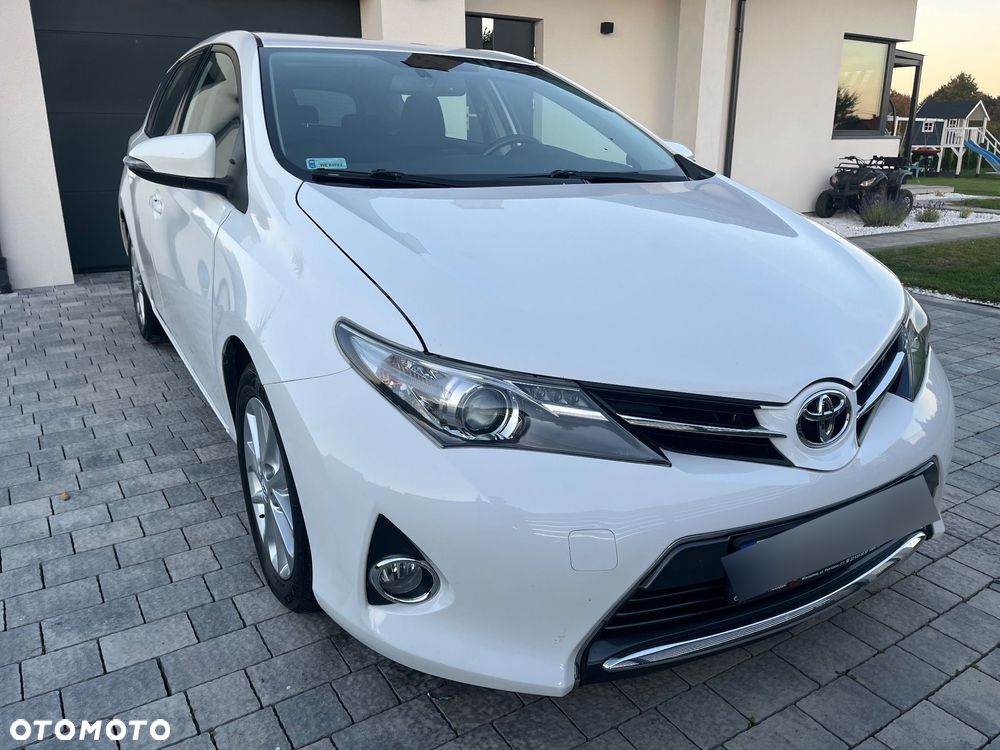 Toyota Auris - 2