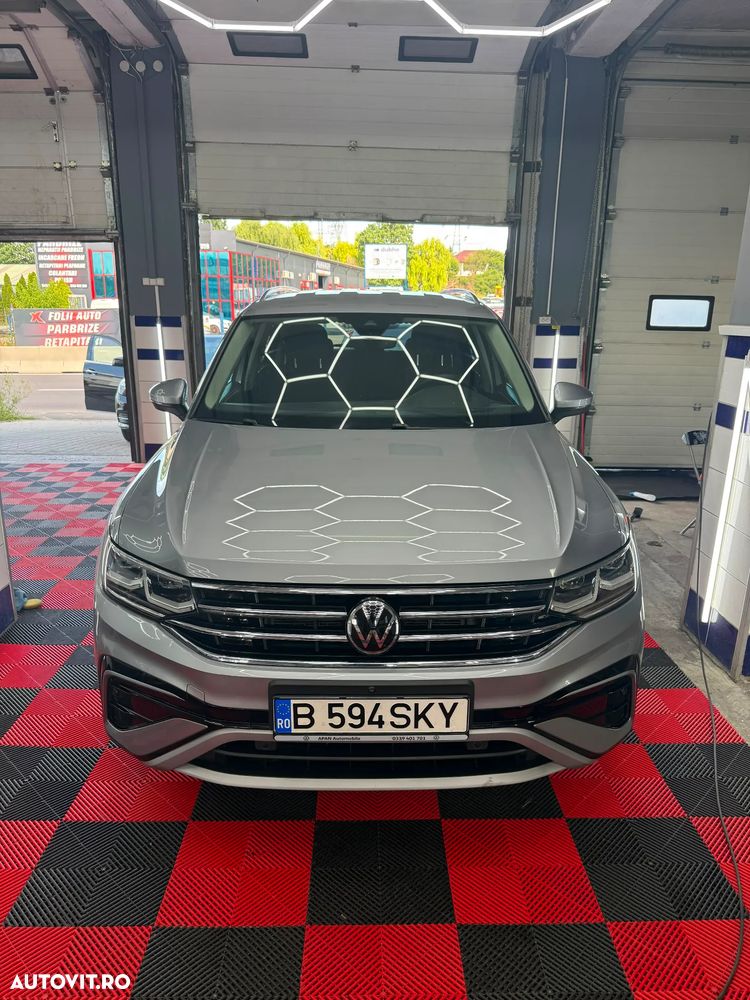 Volkswagen Tiguan 2.0 TDI 4Mot DSG Elegance - 1