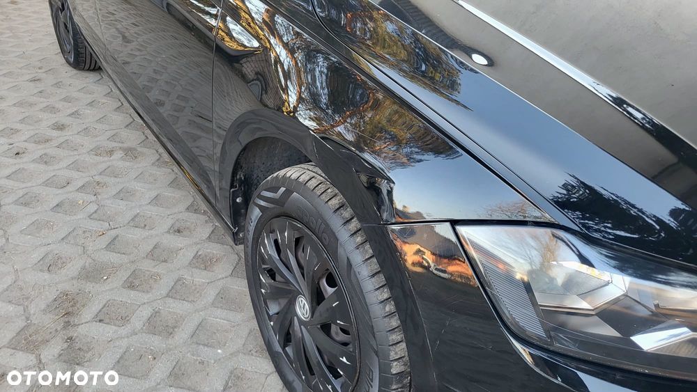 Volkswagen Polo - 16