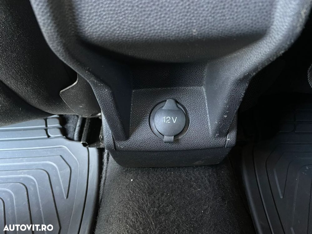 Ford Fiesta 1.0 EcoBoost Titanium - 29