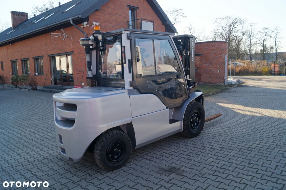 Nissan Wózek widłowy 5 tony udźwigu - 4