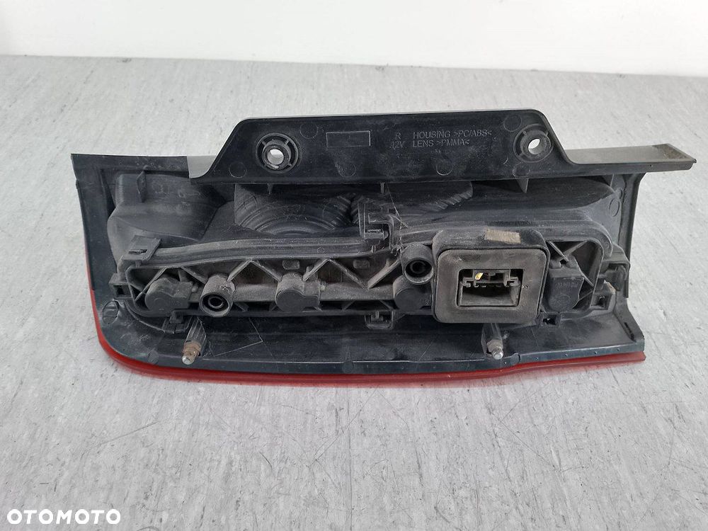 LAMPA TYLNA PRAWA PEUGEOT BIPPER 11-B829 - 4