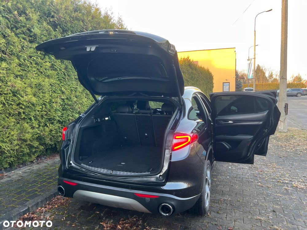 Alfa Romeo Stelvio 2.0 Turbo 16V AT8-Q4 Executive - 11