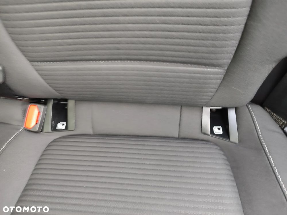 Ford Focus Turnier 1.0 EcoBoost Hybrid TITANIUM DESIGN - 16
