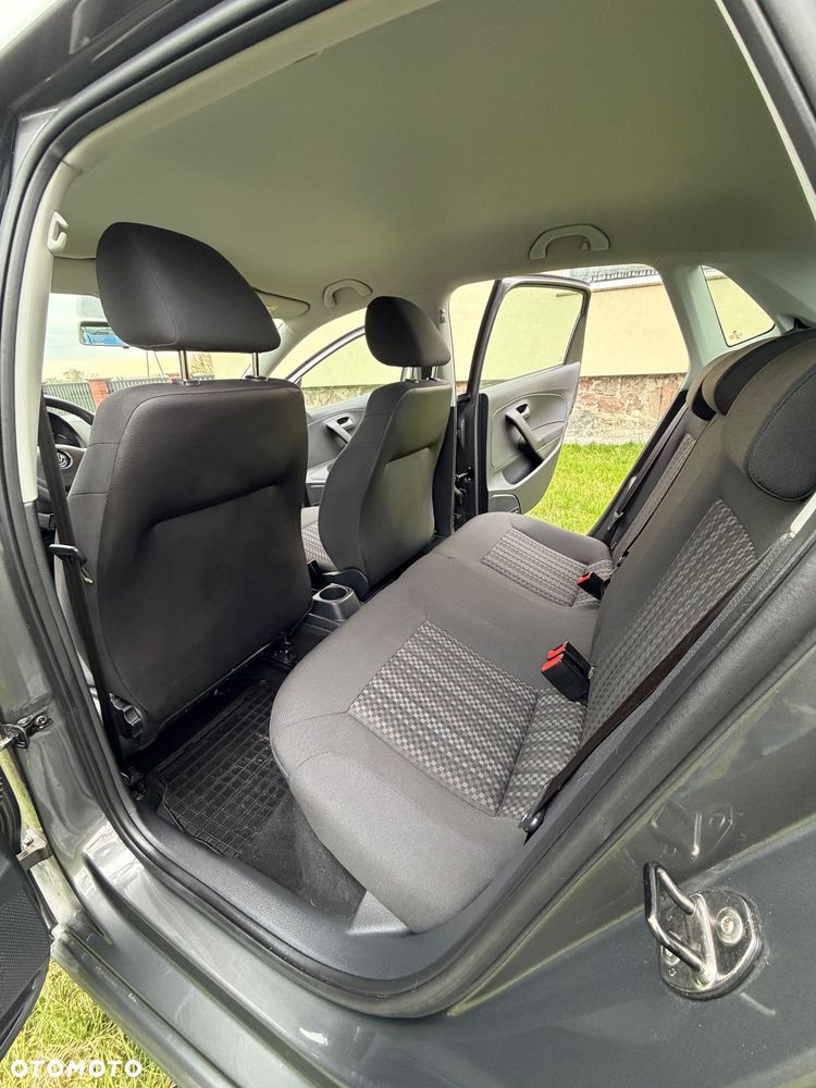 Volkswagen Polo 1.0 Blue Motion Technology beats - 12