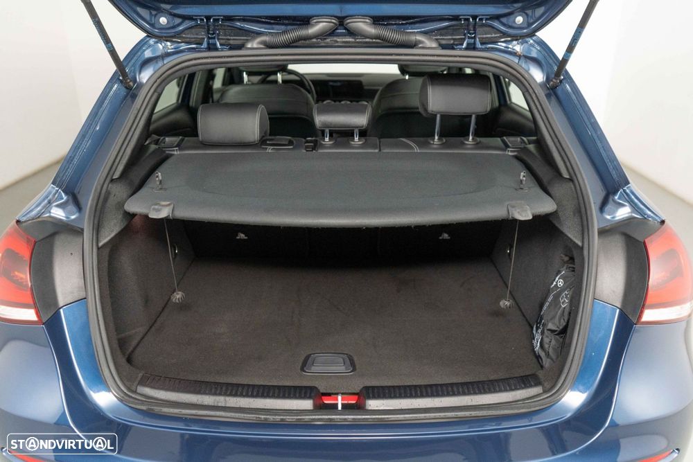 Mercedes-Benz A 250 e Progressive - 13