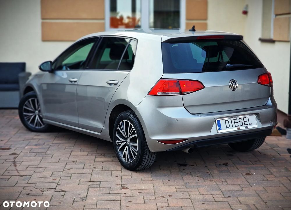 Volkswagen Golf 1.6 TDI BlueMotion Technology DSG Allstar - 23