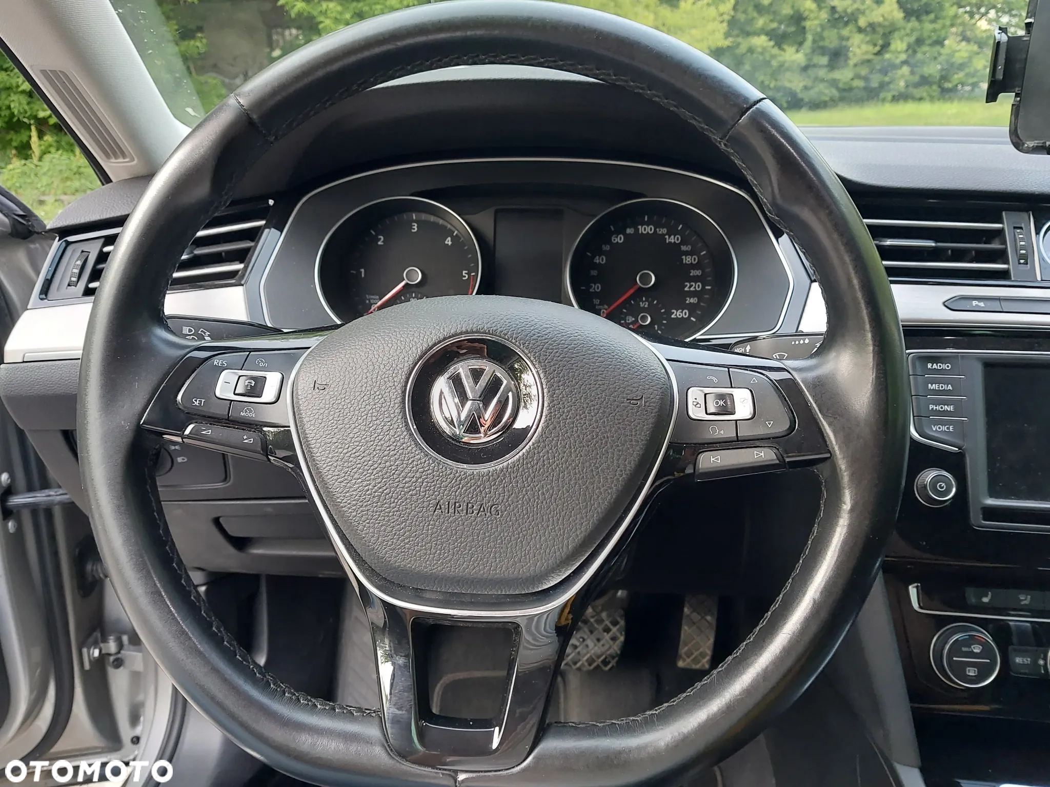 Volkswagen Passat 2.0 TDI BMT Highline DSG - 12