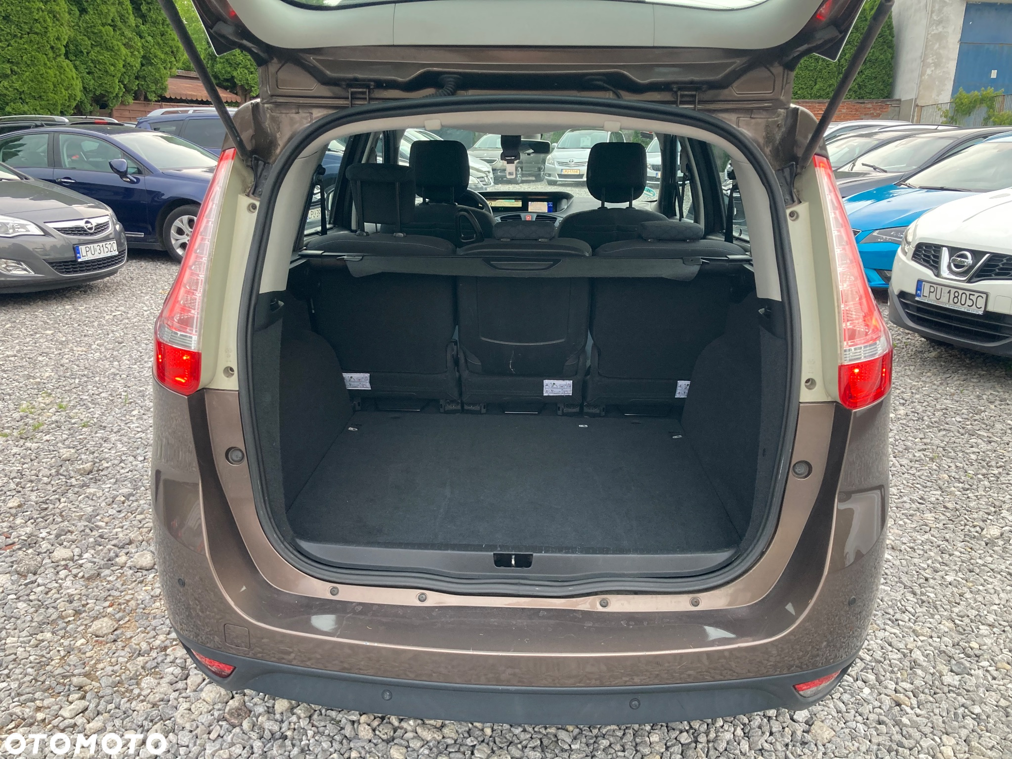 Renault Scenic 1.6 16V 110 Authentique - 10