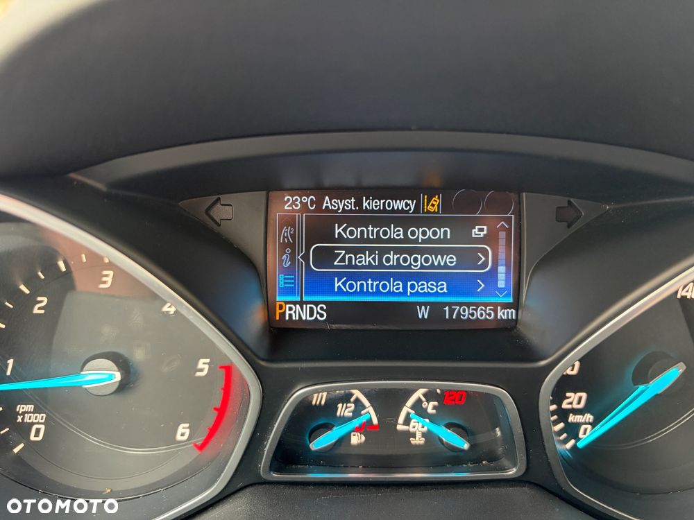 Ford Kuga 2.0 TDCi 4x4 ST-Line - 35
