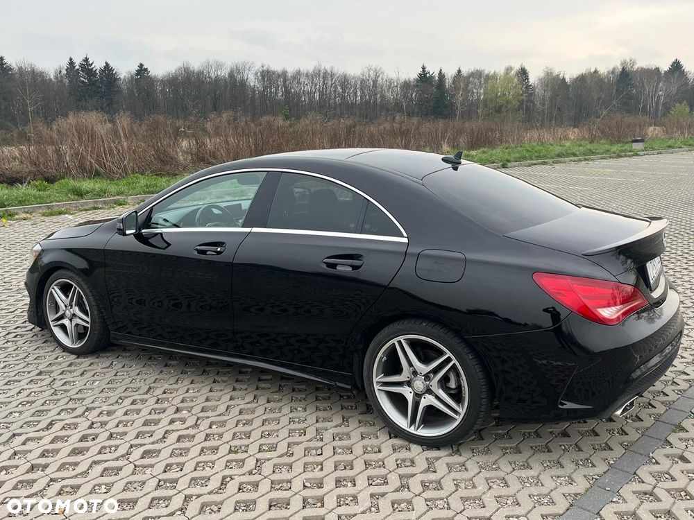 Mercedes-Benz CLA 250 4Matic 7G-DCT AMG Line - 3