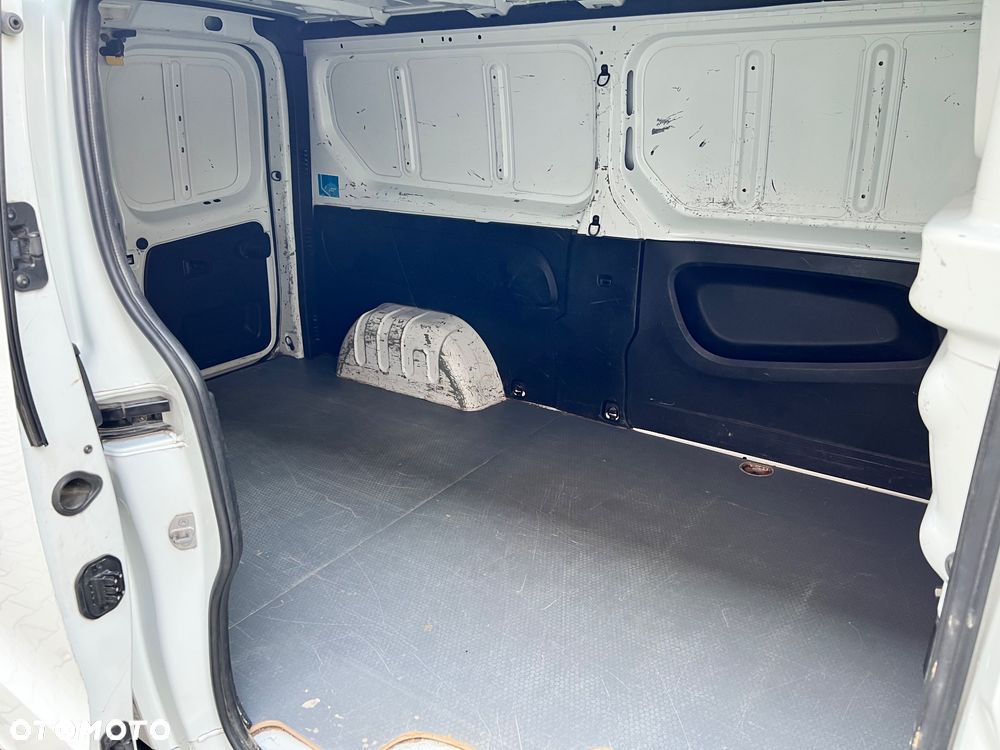 Renault Trafic - 22