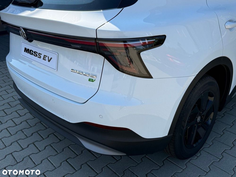MG S5 EV - 8