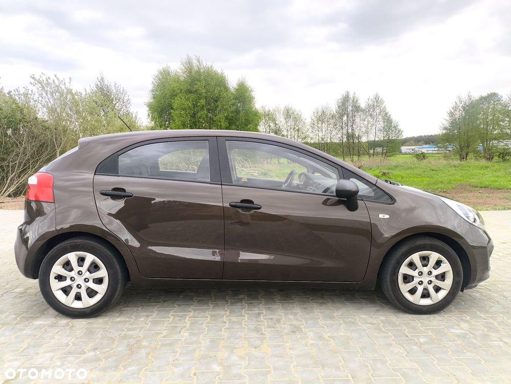 Kia Rio - 3