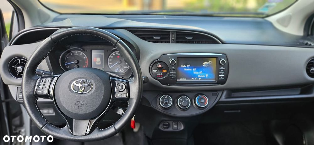 Toyota Yaris 1.5 Active - 12