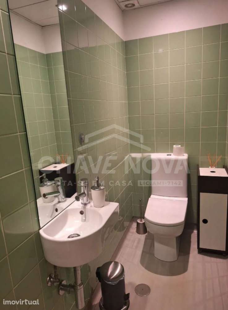 Escritório junto ao Metro Matosinhos Sul - Com Alvará para Restauração - Grande imagem: 4/4