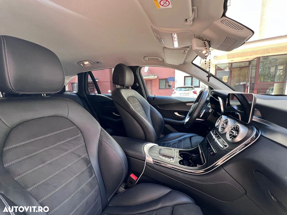 Mercedes-Benz GLC 220 d 4Matic 9G-TRONIC AMG Line - 10