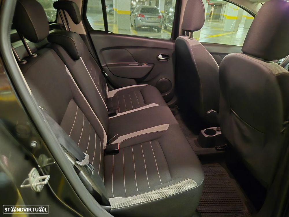 Dacia Logan MCV 0.9 TCe Stepway - 33