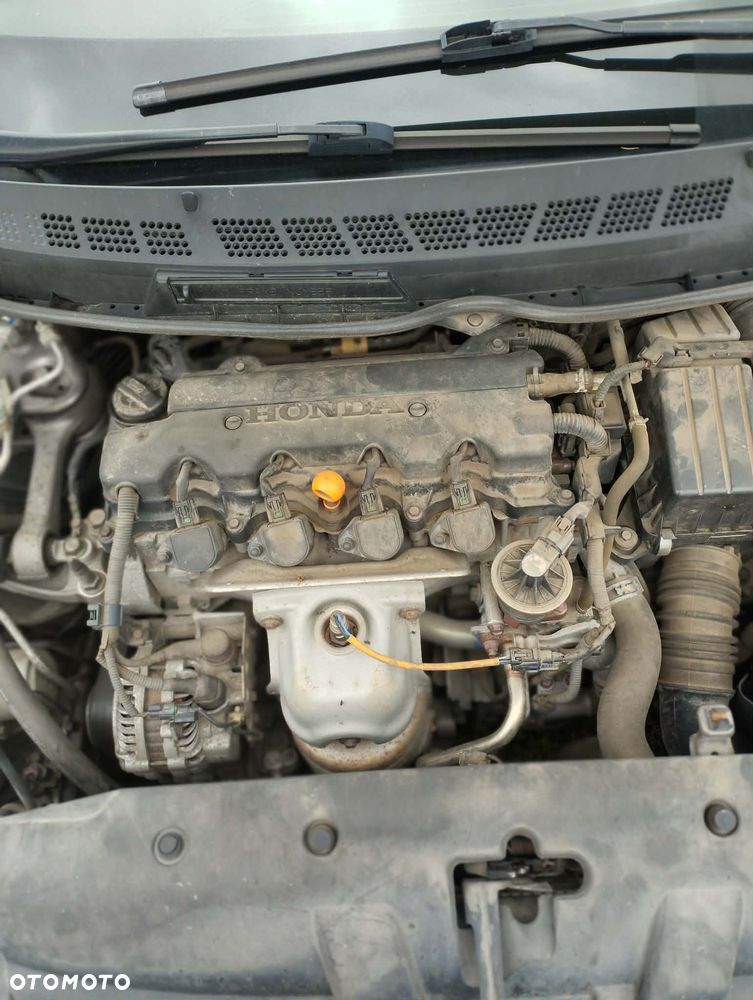 Honda Civic 1.8 Comfort - 11