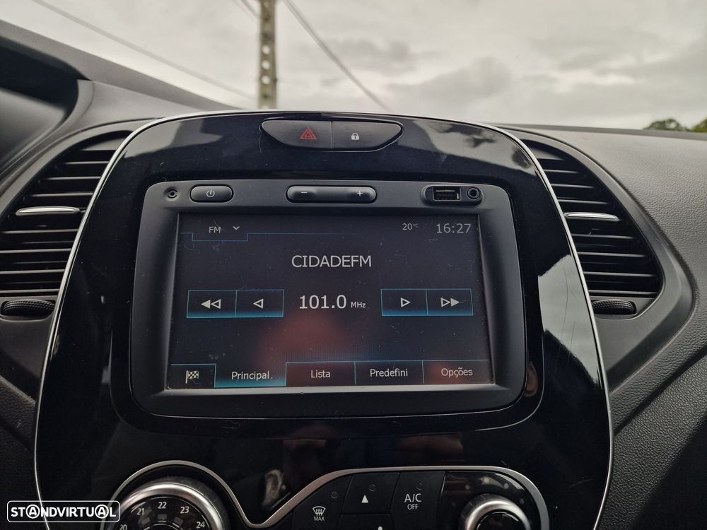 Renault Captur 1.2 TCe Exclusive EDC - 28