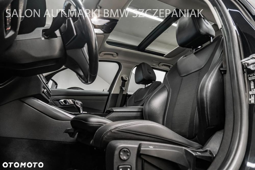 BMW Seria 3 320d Sport Line - 17