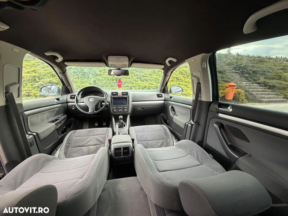 Volkswagen Jetta 1.9 TDI DPF United - 13