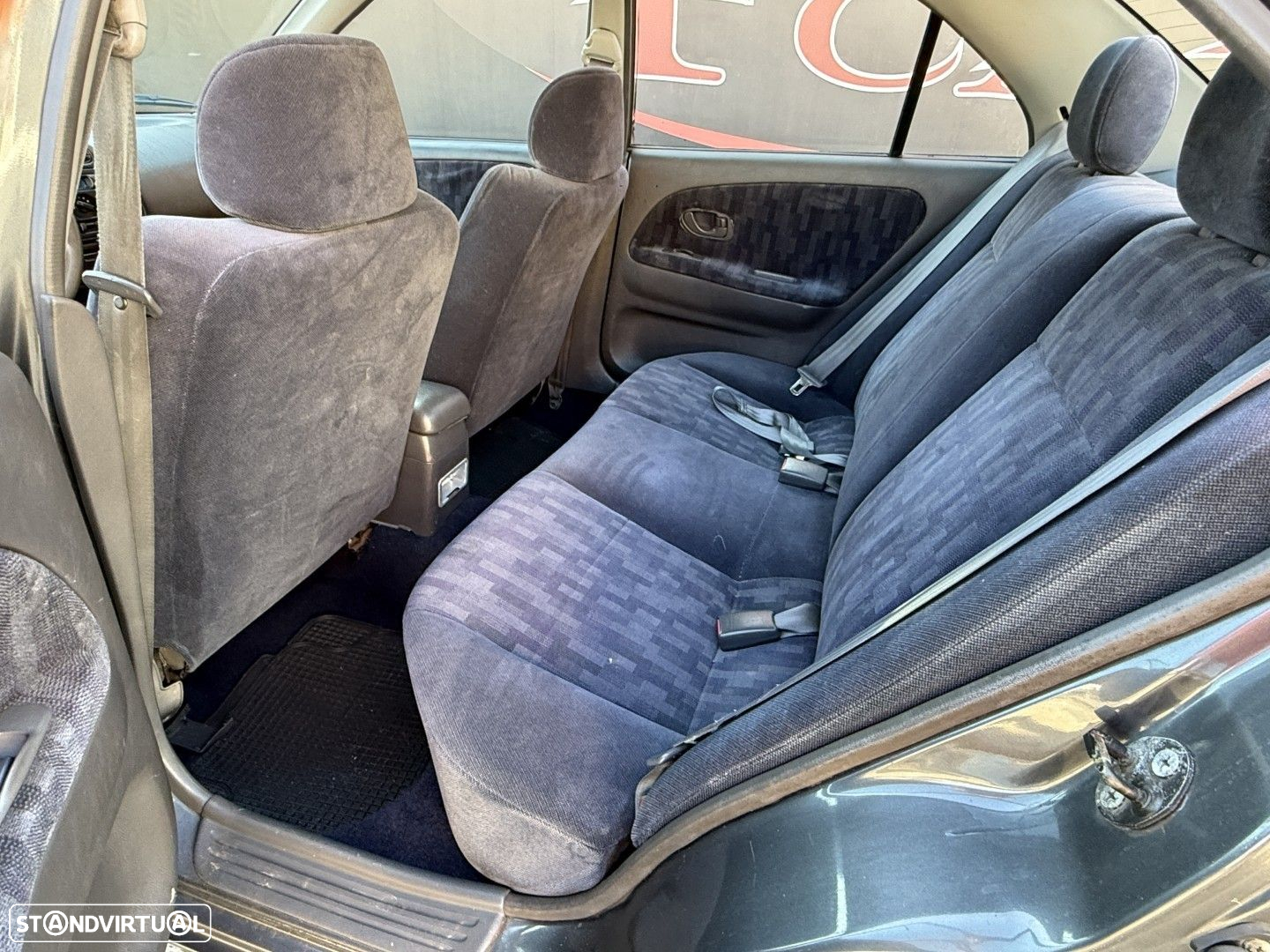 Mitsubishi Lancer 1300 GLX - 16