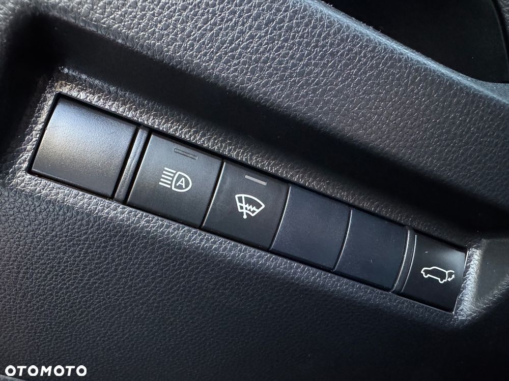 Toyota RAV4 2.0 Comfort 4x2 - 31