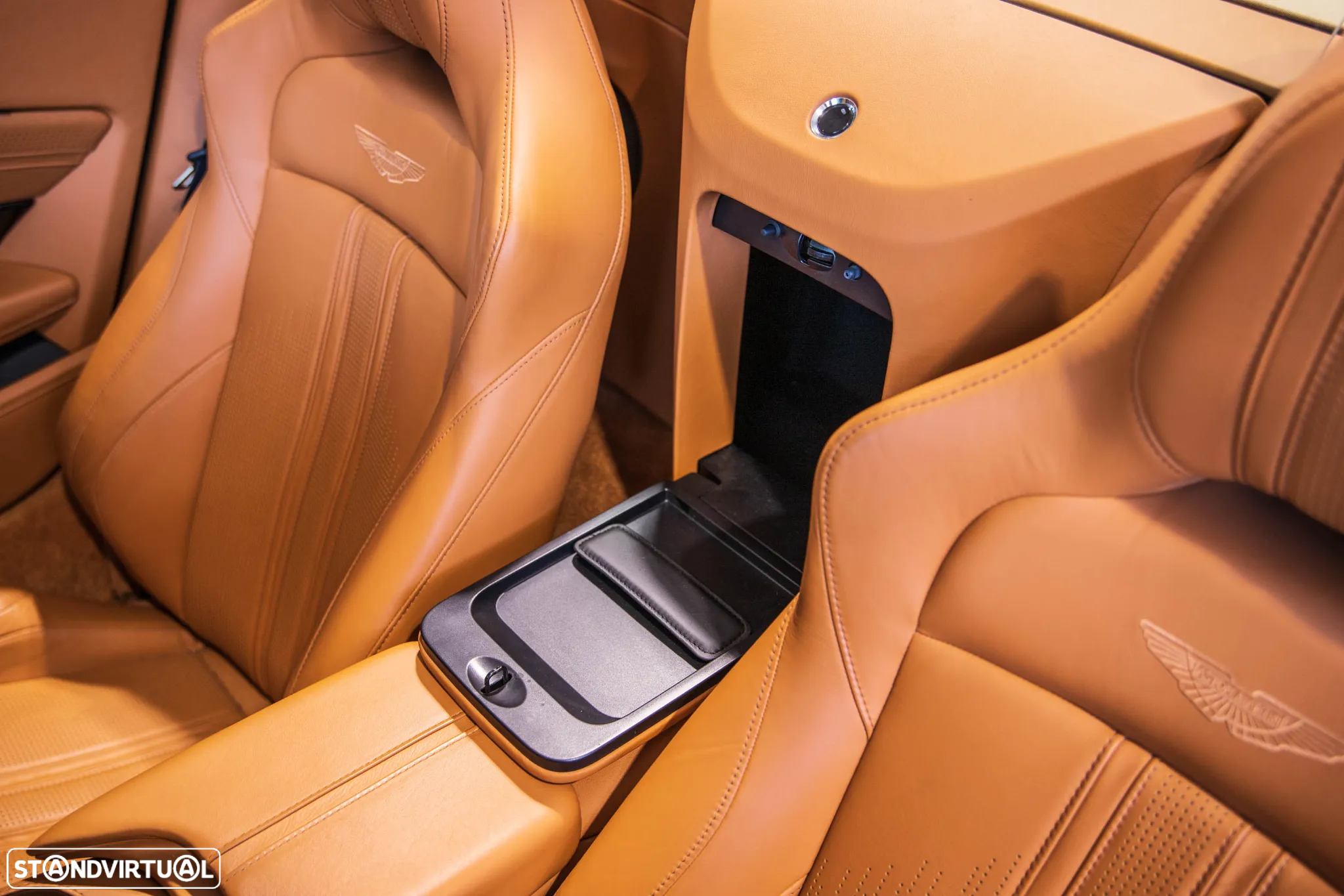 Aston Martin Vantage Roadster V8 - 14